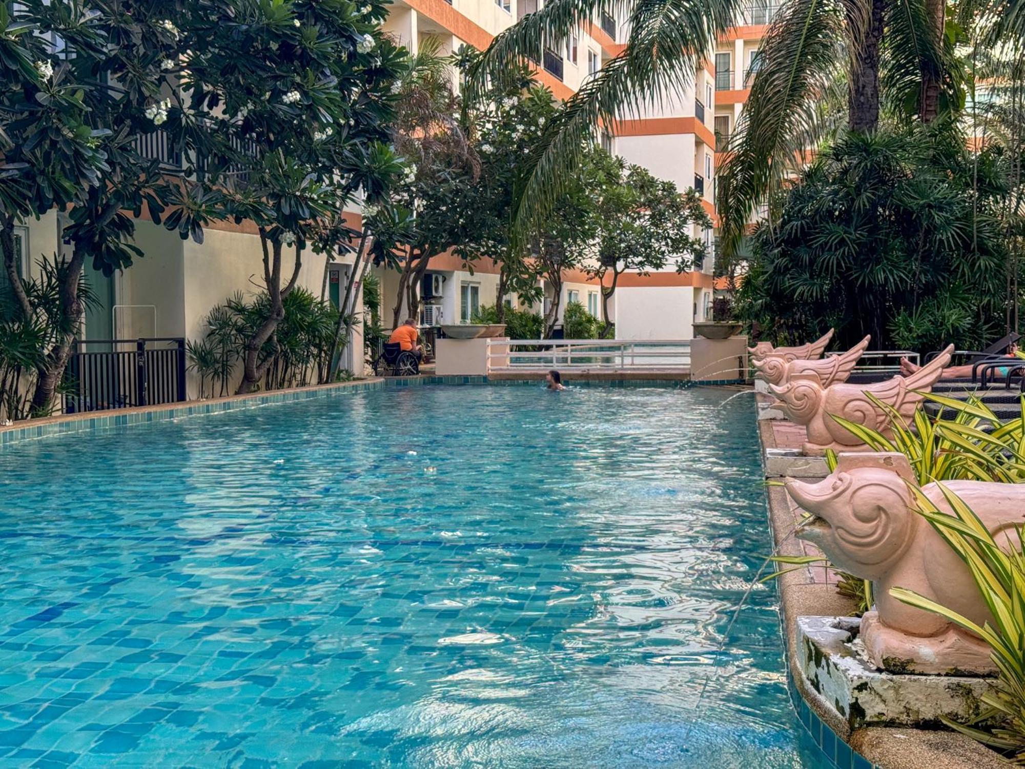 卧室直达泳池 全网最低价 到中天海滩5分钟 Jomtien Exterior foto