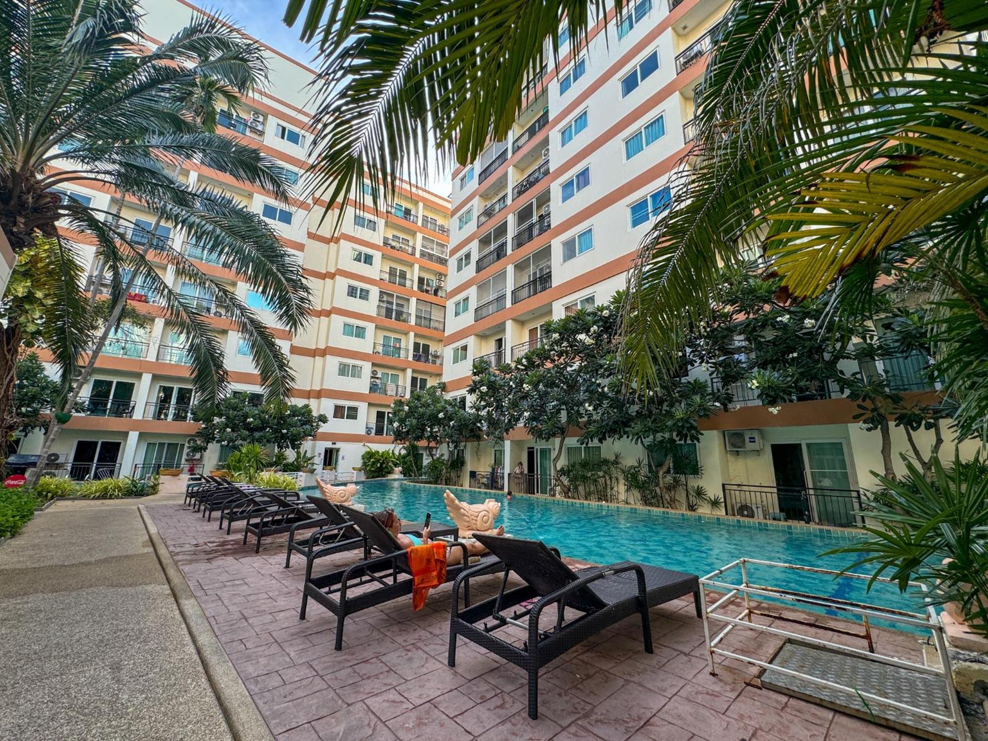 卧室直达泳池 全网最低价 到中天海滩5分钟 Jomtien Exterior foto
